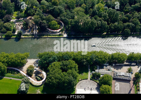 Luftaufnahme, Luftbild, Emscher Kunst, verführerische Federn zum Ruhm, Tobias Rehberger, Oberhausen, Burg, Rhein-Herne-Kanal, Oberhausen, Ruhrgebiet, Nordrhein-Westfalen, Deutschland, Europa, Stockfoto