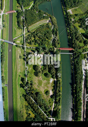 Luftaufnahme, Emscher Kunst, Sternwarte, Warten auf den Fluss, Geert van de Camp, Andre Dekker, Ruud Reutelingsperger, Gelsenkirchen, Ruhrgebiet, Nordrhein-Westfalen, Deutschland, Europa, Stockfoto