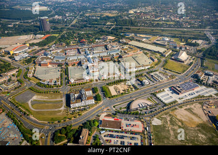 Einkaufszentrum Centro aus dem Norden gesehen, Neue Mitte Oberhausen, Shopping Mall, neue Hotel Projekt, Oberhausen, Ruhrgebiet, Nordrhein-Westfalen, Deutschland Stockfoto