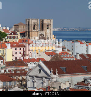 Catedral die Kathedrale Se Patriarcal, Alfama, Rio Tejo, Lissabon, Portugal Stockfoto