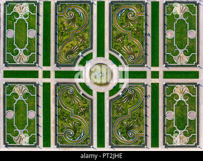 Herrenhäuser Gärten, Barockgarten, Broderie Muster und Bell Brunnen im Großen Garten, großer Garten, große Brunnen, Landeshauptstadt Hannover, Niedersachsen, Deutschland Stockfoto