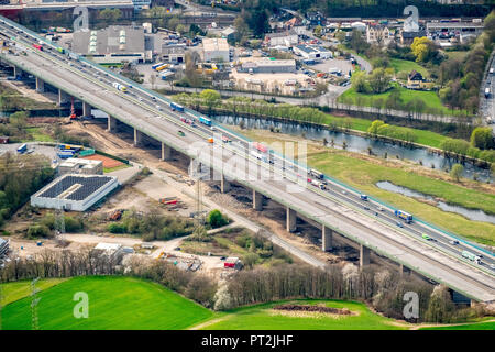 Lenne Bridge, der Bau der Autobahn Brücke über die Lenne in der Nähe von Hagen, Autobahn A 45, Ruhrgebiet, Nordrhein-Westfalen, Deutschland Stockfoto