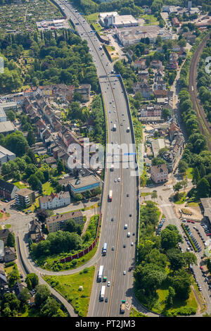 Ruhrschnellweg, Autobahn A40, Bochum-Wattenscheid-West Auffahrt Richtung Osten, Wattenscheid, Bochum, Ruhrgebiet, Nordrhein-Westfalen, Deutschland Stockfoto