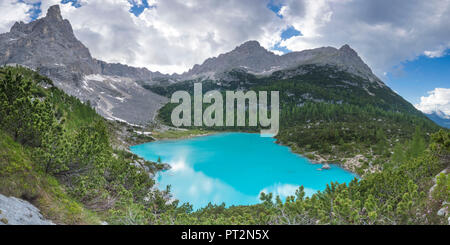 Blick auf den Sorapiss, Sorapiss See, Dolomiten, Venetien, Italien Stockfoto