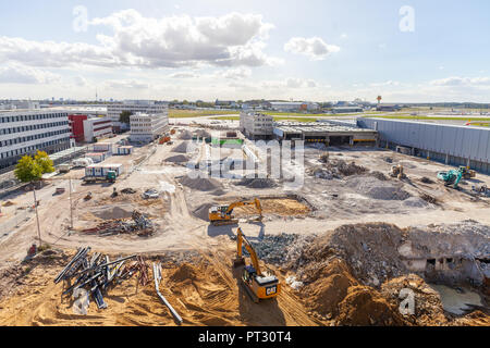 HAMBURG/Deutschland - 28. SEPTEMBER 2018: Landschaft Blick vom deutschen Flughafen Hamburg Stockfoto