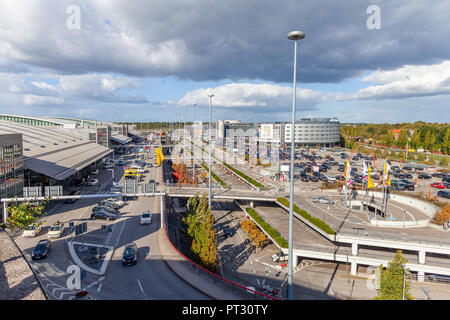 HAMBURG/Deutschland - 28. SEPTEMBER 2018: Landschaft Blick vom deutschen Flughafen Hamburg Stockfoto