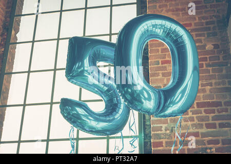 Ballon am fünfzigsten Geburtstag Stockfoto