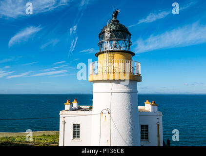 Fidra Leuchtturm, deaktiviert Stevenson Leuchtturm, fidra Insel, Erhabene, Schottland, Großbritannien mit blauer Himmel Stockfoto