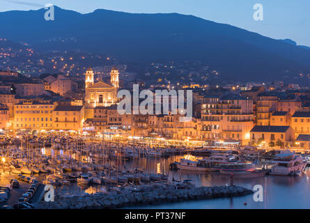 Blick auf den Hafen von Bastia, Paroisse Kirche Saint Jean-Baptiste, Haute Corse, Corsica, Frankreich Stockfoto