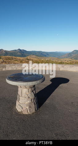 Mount Saint Helens National Volcanic Monument am Johnston Ridge Observatorium in Skamania County, Washington. Stockfoto