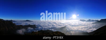 Die cloud Paradies - Bach Moc Luong Tu - 4. in der höchsten Berge in Vietnam Stockfoto