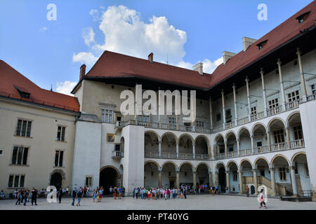Äußere Gebäude Architektur im Innenhof von der Wawel in Krakau, Polen. Stockfoto