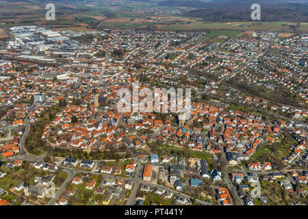 Blick auf die historische Innenstadt Kern mit St. Kilianskirche und St. Nikolai Kirche in Korbach, Waldeck-Frankenberg, Hessen, Deutschland Stockfoto