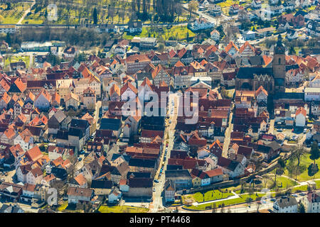 Core Stadt Wildungen mit Evangelischen Stadtkirche auf der Stadt Hill in Bad Wildungen, Gesundheit Zentrum und historische Spa im Landkreis Waldeck-Frankenberg, Nordhessen, Hessen, Deutschland Stockfoto