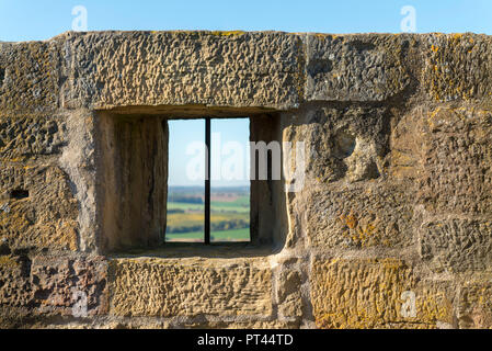 Deutschland, Baden-Württemberg, Kraichgau, Ravensburg Schloss, der ehemalige Stammsitz der Freiherren Göler von Ravensburg, Blick durch die Fenster von Schloss Turm Stockfoto