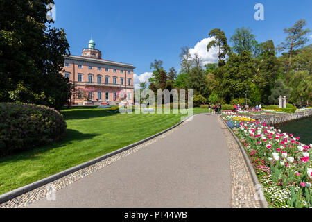Ansicht der Villa Ciani in Lugano an einem Frühlingstag, Kanton Tessin, Schweiz, Stockfoto