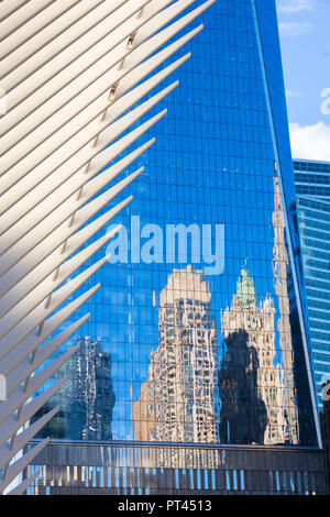 Die Oculus Gebäude und Freedom Tower, One World Trade Center, Lower Manhattan, New York City, USA Stockfoto