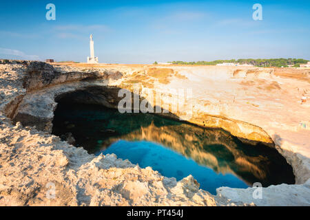 Grotta della Poesia in der Provinz Lecce, Apulien, Salento, Italien, Stockfoto