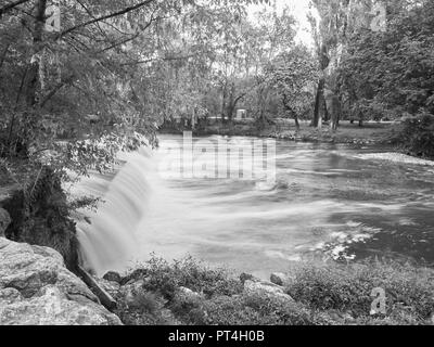 Screenshot des Lambro Park in Mailand im Herbst Stockfoto