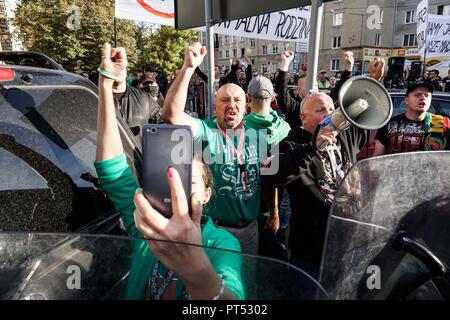 Wroclaw, Polen. 6. Okt, 2018. Wroclaw Polen. 6 Oktober, 2018 10. Auflage des Breslauer Gleichstellung März - gegendemonstration Credit: Krzysztof Kaniewski/ZUMA Credit: Krzysztof Kaniewski/ZUMA Draht/Alamy leben Nachrichten Stockfoto