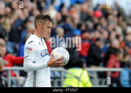 Swansea, Großbritannien. 6. Oktober 2018. Connor Roberts von Swansea City in Aktion. EFL Skybet Meisterschaft übereinstimmen, Swansea City v Ipswich Town an der Liberty Stadium in Swansea, Südwales am Samstag, den 6. Oktober 2018. Dieses Bild dürfen nur für redaktionelle Zwecke verwendet werden. Nur die redaktionelle Nutzung, eine Lizenz für die gewerbliche Nutzung erforderlich. Keine Verwendung in Wetten, Spiele oder einer einzelnen Verein/Liga/player Publikationen. pic von Phil Rees/Andrew Orchard sport Fotografie/Alamy leben Nachrichten Stockfoto