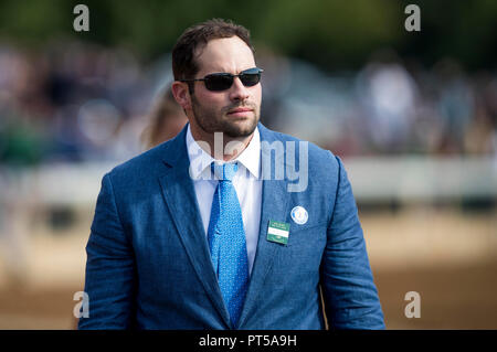 Lexington, KY, USA. 6. Okt, 2018. Oktober 06, 2018: Brad Cox nach dem Thoroughbred Club von Amerika Staaten bei Keeneland Racecourse am Oktober 05, 2018 in Lexington, Kentucky. Evers/ESW/CSM/Alamy leben Nachrichten Stockfoto