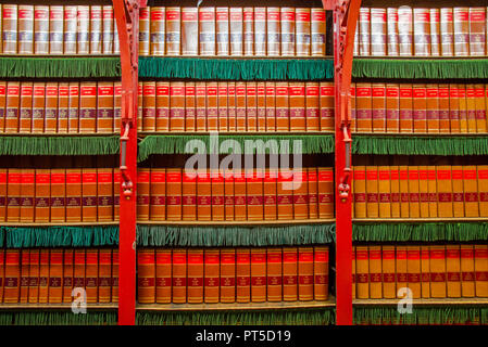 Berühmte Bibliothek mit chinesischen Einfluss in handelingskamer im Parlamentsgebäude in Den Haag, Hollandw Stockfoto