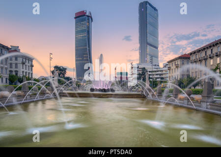 Generali Tower oder Hadid Tower, Giulio Cesare Square, Mailand, Lombardei, Italien Stockfoto