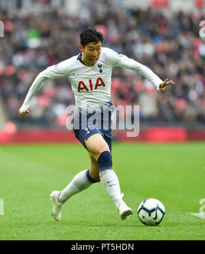 Heung-Min Sohn der Sporen während der Premier League Match zwischen den Tottenham Hotspur und Cardiff City im Wembley Stadion, London, 06. Oktober 2018 die redaktionelle Nutzung nur. Kein Merchandising. Für Fußball Bilder FA und Premier League Einschränkungen Inc. kein Internet/Mobile Nutzung ohne fapl Lizenz - für Details Kontakt Fußball Dataco Stockfoto