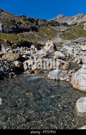 Mountain Creek in den Lechtaler Alpen in der Nähe Muttekopf. Stockfoto