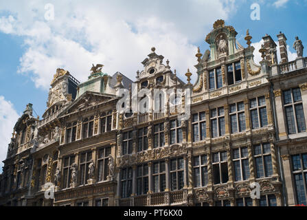 Schön verzierte historische Häuser an der Grande Place in Brüssel, Belgien Stockfoto