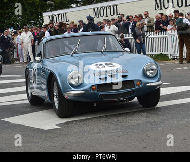 Mike Whitaker, Mike Jordan, TVR Griffith 400, Royal Automobile Club TT Feier, geschlossenen Cockpit GT Autos, 1960 bis 1964, Goodwood Revival 2018 Septe Stockfoto