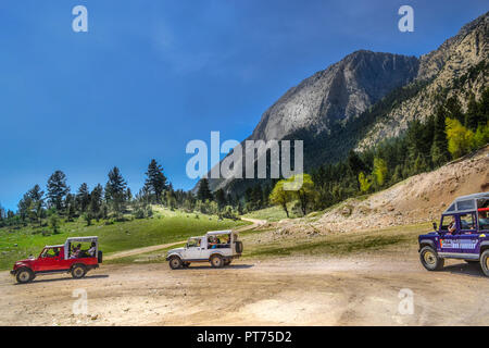 Safari Pirschfahrt in der Türkei, Kemer mit Jeep Autos Stockfoto