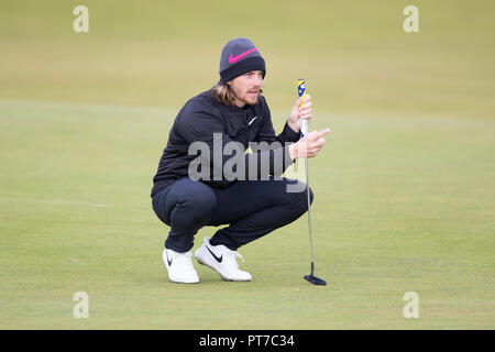 Schottland, Großbritannien. 7. Okt 2018. Alfred Dunhill Links Championship, vierte Runde; Tommy Fleetwood von England am fünfzehnten Grün während der Endrunde der Dunhill Links Championship auf dem alten Kurs, St Andrews, Fife Credit: Aktion Plus Sport Bilder/Alamy leben Nachrichten Stockfoto