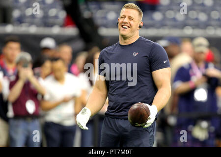 Houston, Texas, USA. 7 Okt, 2018. Houston Texans defensive Ende J.J. Watt (99) vor der NFL regular season Spiel zwischen den Houston Texans und die Dallas Cowboys an NRG Stadion in Houston, TX am 7. Oktober 2018 Credit: Erik Williams/ZUMA Draht/Alamy leben Nachrichten Stockfoto