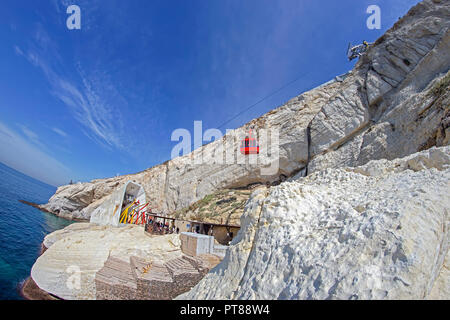 Israel, Rosh Hanikra, (lit Leiter der Grotten) an der Küste des Mittelmeeres gelegen, im westlichen Galiläa in der Nähe der Grenze zum Libanon. Th Stockfoto