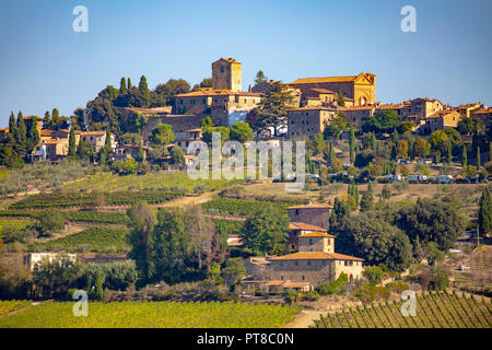 Anzeigen von Panzano in Chianti, Phillip Stadt zwischen Florenz und Siena, Toskana, Italien Stockfoto