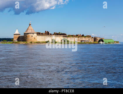Historische Festung Oreshek ist eine alte russische Festung. Shlisselburg Festung in der Nähe von St. Petersburg, Russland. Im Jahre 1323 gegründet. Stockfoto
