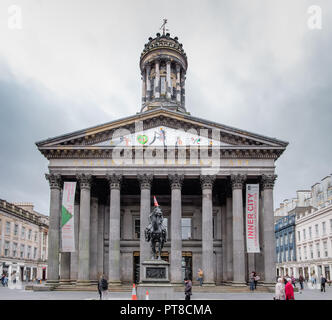 Glasgow, Schottland, Großbritannien - 29 September, 2018: Das Zentrum von Glasgow, mit der Galerie der Modernen Kunst in Royal Exchange Square, eine beliebte Attraktion. Stockfoto