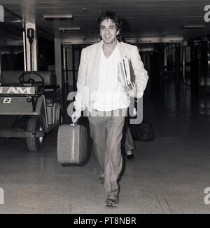 Amerikanischen Schauspieler Al Pacino am Heathrow Airport April 1985 ankommen. Stockfoto