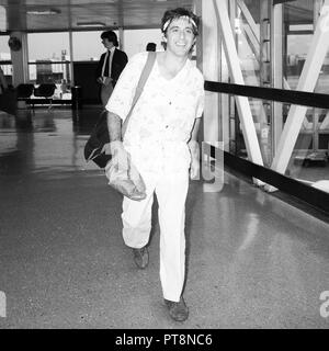 American Oscar ausgezeichneten Schauspieler Al Pacino Anreise mit Concorde am Heathrow Airport August 1984 Stockfoto