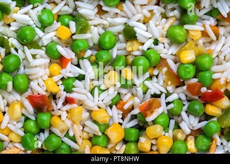 Textur der mexikanische Reis Mix mit Gemüse, Ansicht von oben Stockfoto