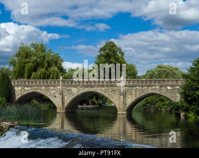 Batheaston Maut Brücke über den Fluss Avon an Bathampton, Badewanne, Somerset, England, Großbritannien Stockfoto