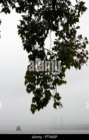 Hudson Athen Leuchtturm im Nebel, New York, USA Stockfoto