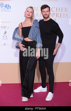 Gäste und VIPs die Teilnahme an der German Radio Award 2018 (Deutscher Radiopreis 2018) Mit: Carolin Niemczyk und Daniel Grunenberg (Glasperlenspiel) Wo: Hamburg, Deutschland Wann: 07 Sep 2018 Credit: Becher/WENN.com Stockfoto