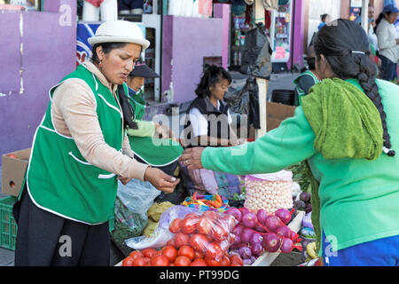 Hl. Johannes von Sangolqui Food Market, Ecuador, Stockfoto