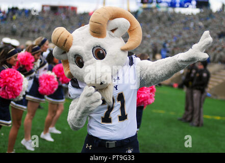 Oktober 6, 2018: Marine, Bill die Ziege, Maskottchen während der NCAA Football Spiel zwischen der Navy Midshipmen und die Air Force Falcons im Falcon Stadium, United States Air Force Academy in Colorado Springs, Colorado. Air Force Niederlagen Marine 35-7. Stockfoto