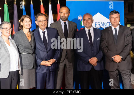 Lyon, Frankreich. 8. Okt 2018. Edouard Philippe französischer Premierminister und Minister des Innern und Lyon, den gewählten Beamten an der Rhone Präfektur G6 Treffen in Lyon, Frankreich Quelle: FRANCK CHAPOLARD/Alamy leben Nachrichten Stockfoto