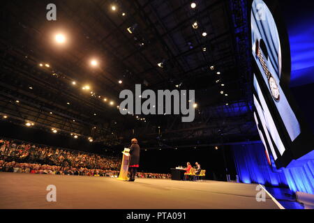 Glasgow, UK. 8. Okt 2018. Jeanne Freeman MSP-Kabinett Staatssekretär für Gesundheit und Sport am 2018 SNP Jahreskonferenz SECC Glasgow. Credit: Colin Fisher/Alamy leben Nachrichten Stockfoto