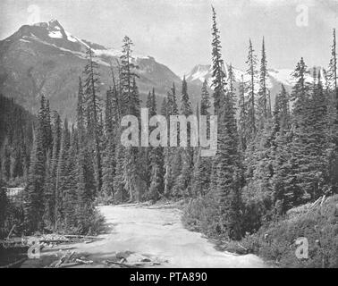 Halterungen Cheops und Einsiedler, Selkirk Range der Rocky Mountains, USA, c1900. Schöpfer: Unbekannt. Stockfoto